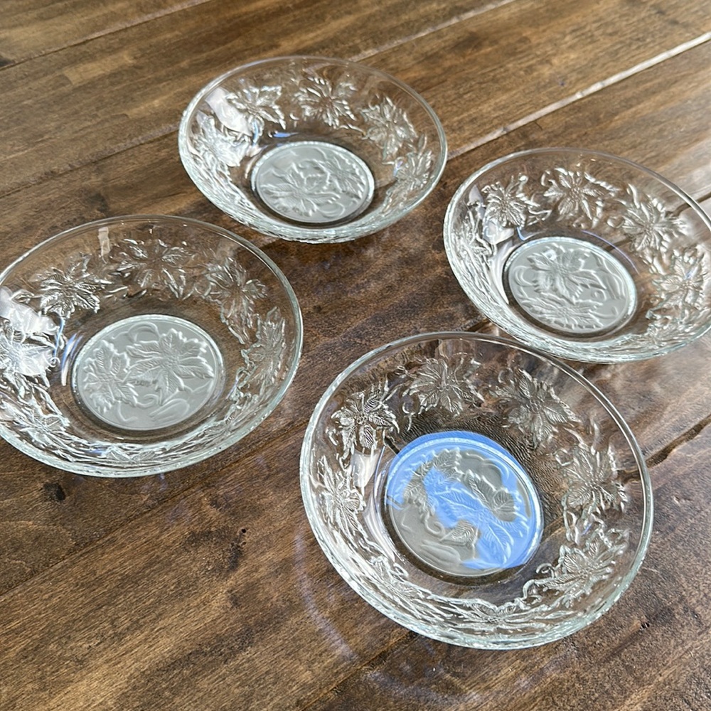 Princess House Fantasia Small Fruit Bowls- FOUR
